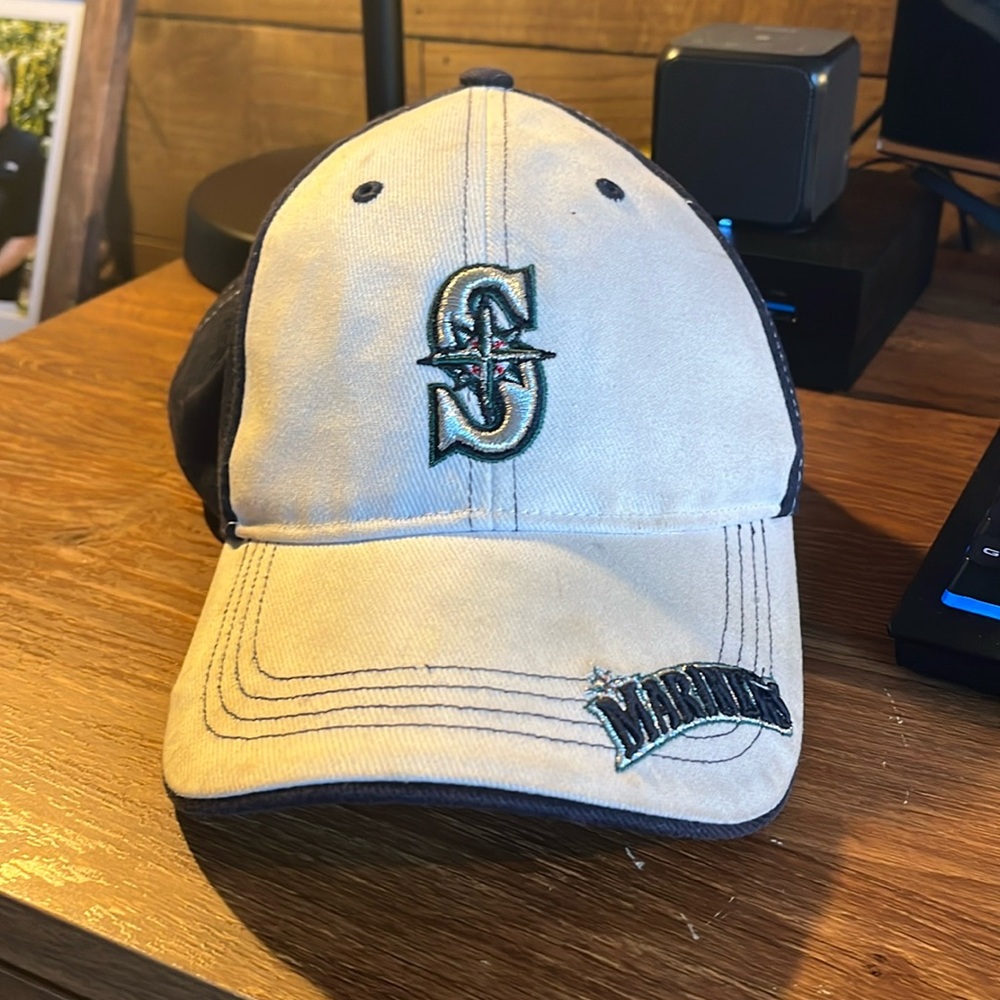 AUTOGRAPHED - Mariners 47 Clean Up Trawler Cap